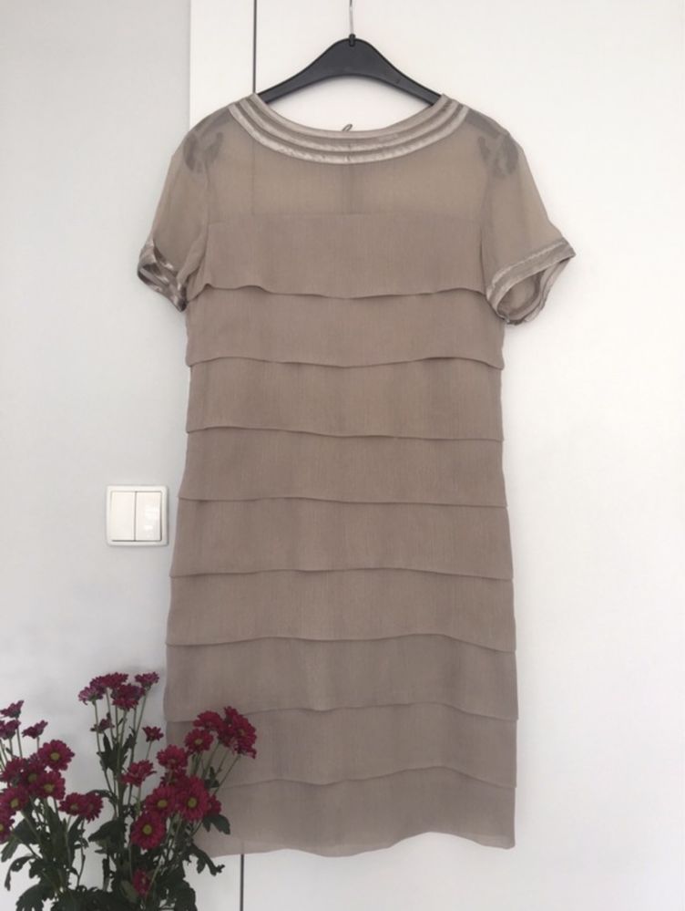 Sukienka elegancka z metalicznym połyskiem BonPrix