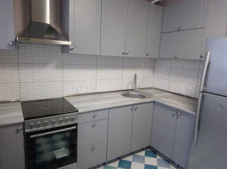 Продам 3 комн кв Евроремонт Новострой Новые Дома метро Турбоатом OA