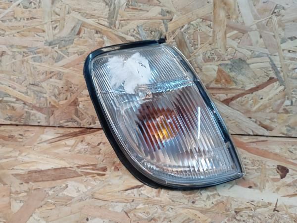 Pisca frente direito NISSAN Pick Up III (D22)