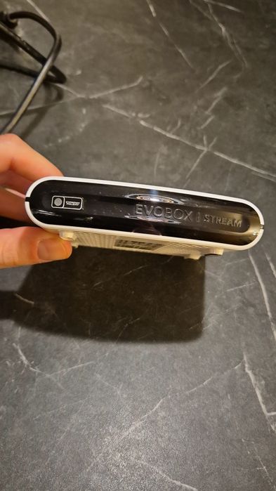 Dekoder EVOBOX Stream model D46BU – Smart TV, HDMI + pilot