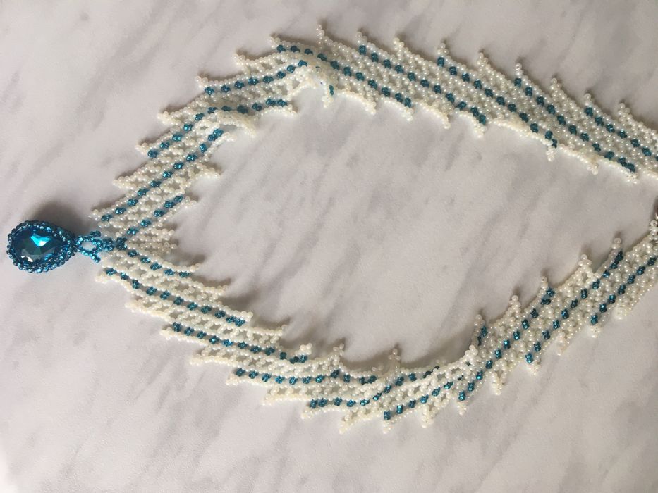 Продам кольє із бісера