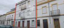 Moradia com 5 Frações Independentes