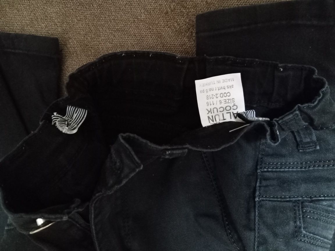 Продам джинси чорні , зріст 116