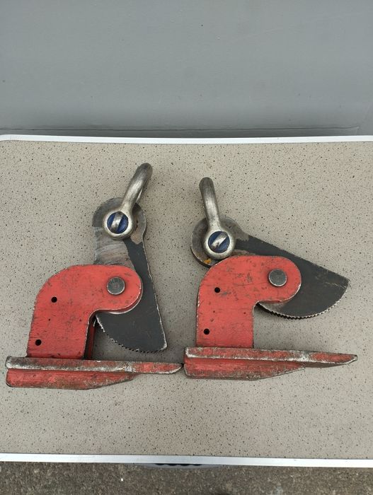 Захват горизонтальный для листового металла.