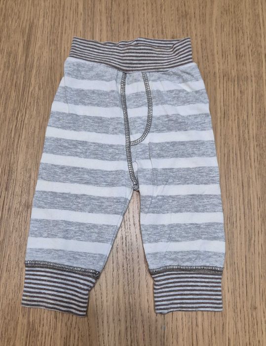 062 U spodnie nr 12 dresowe komplet 5 sztuk h&m 56-62