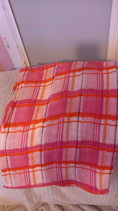 Szal różowo-pomarańczowy H&M