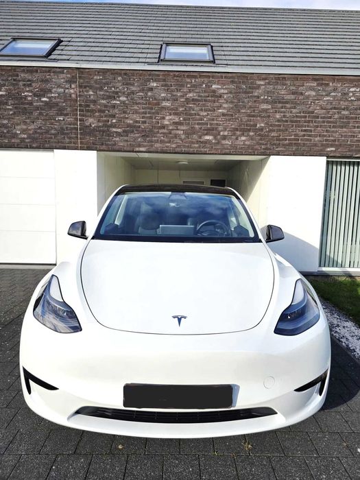 !!! TESLA Y 2024 pierwszy właściciel BEZWYPADKOWA dodatki 15tyś zł !!!