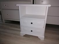Biała szafka nocna vintage retro coquette cottagecore