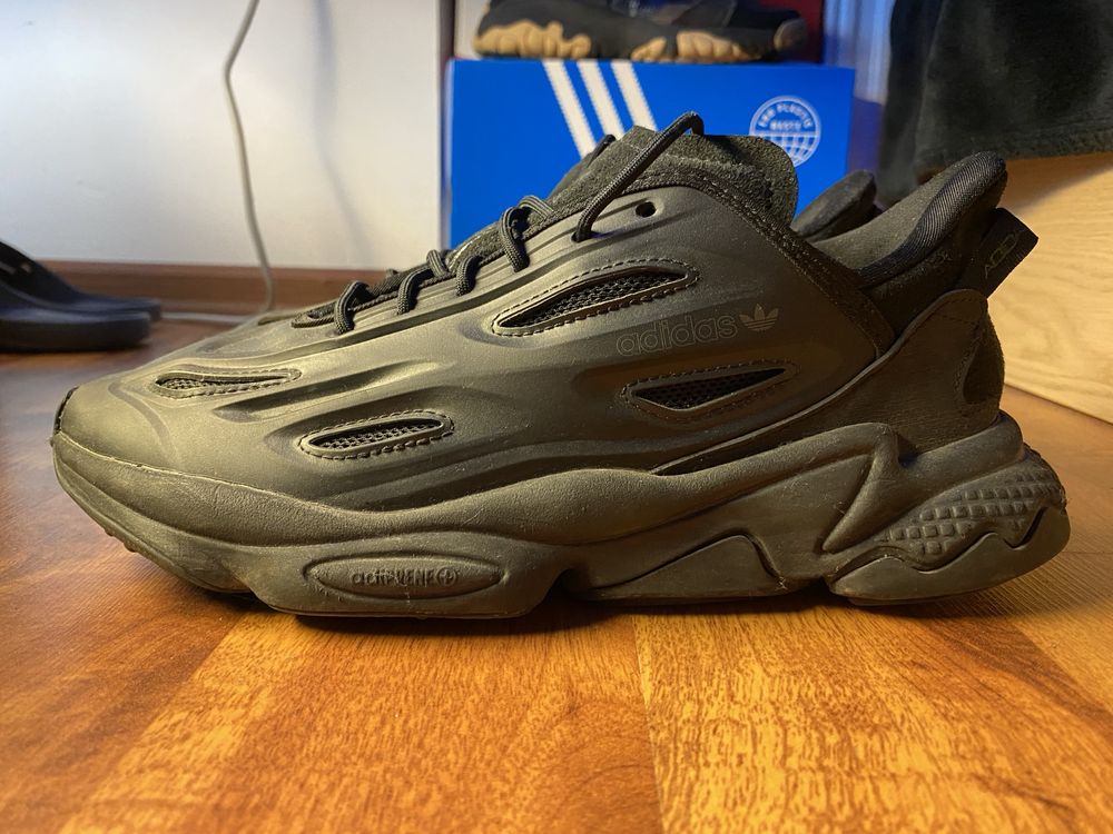Adiddas OZWEEGO / rozmiar 40