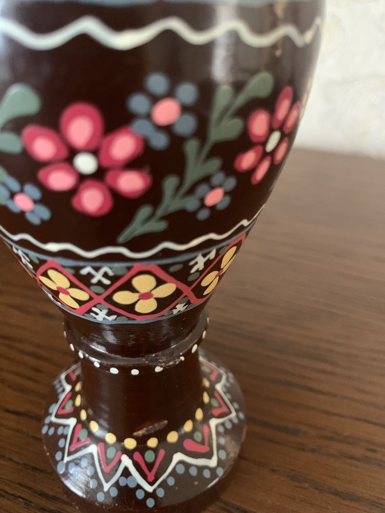 Продам вазу ручной работы с дерева.
