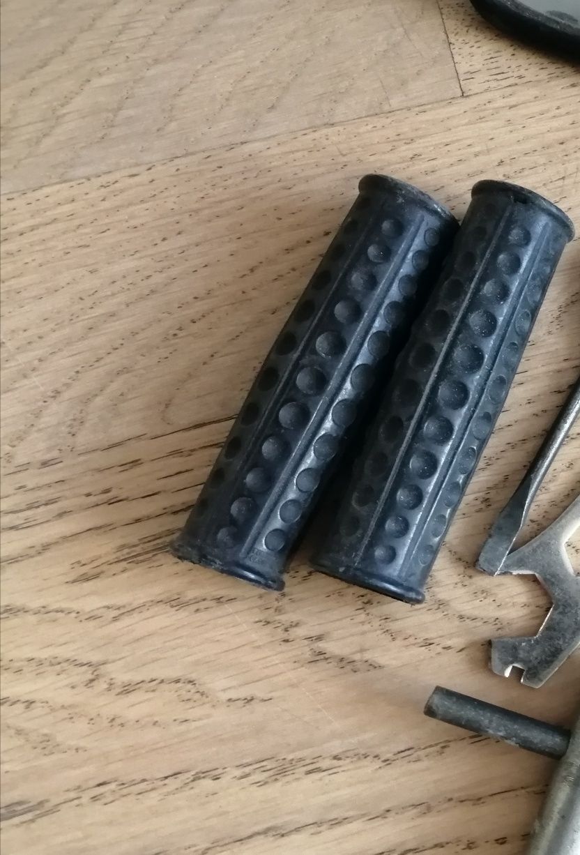 Cześć do roweru łańcuch, łożyska kulkowe, rączki na kierownicę