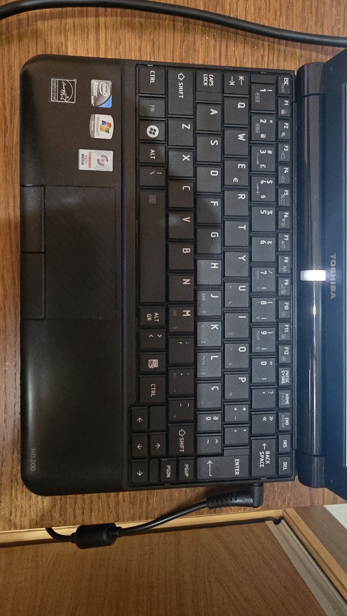 Vendo Toshiba nb200 em excelente estado