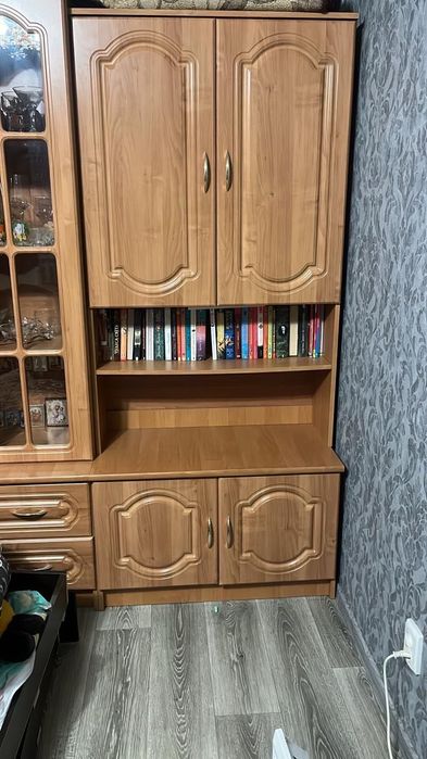 Продам стінку в гарному стані!