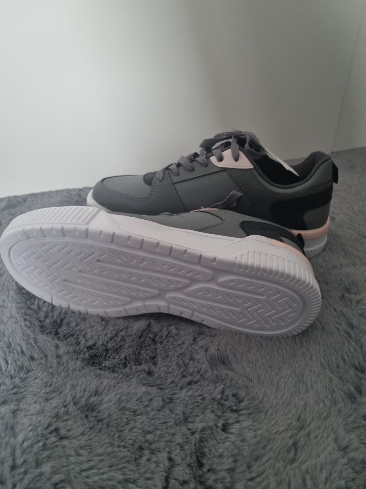 Kinetix sneakersy damskie roz. 40 nowe