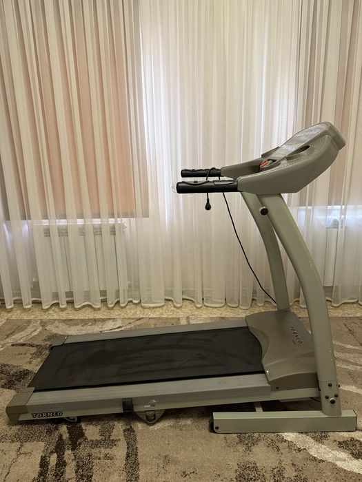 Бігова доріжка Torneo Nota