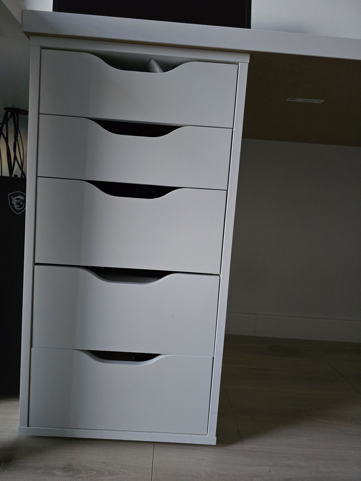 Biurko marki Ikea używane, nowy blat