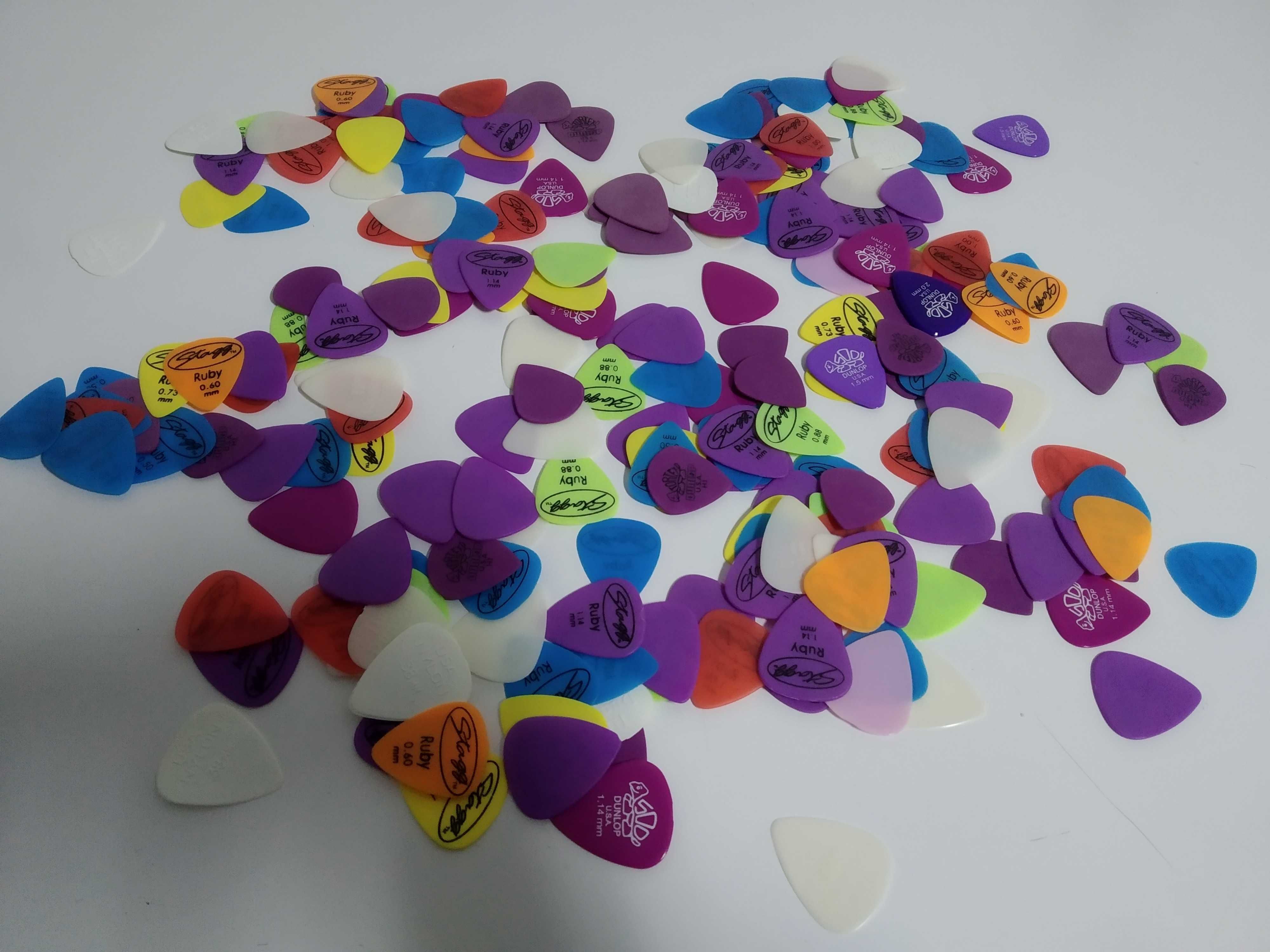 Material de Guitarra NOVO - Correias, Alças, Palhetas, Cordas, etc...