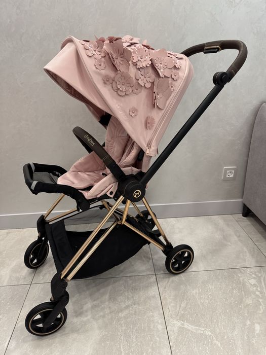 Коляска Cybex Mios Pink Flowers Rose Gold