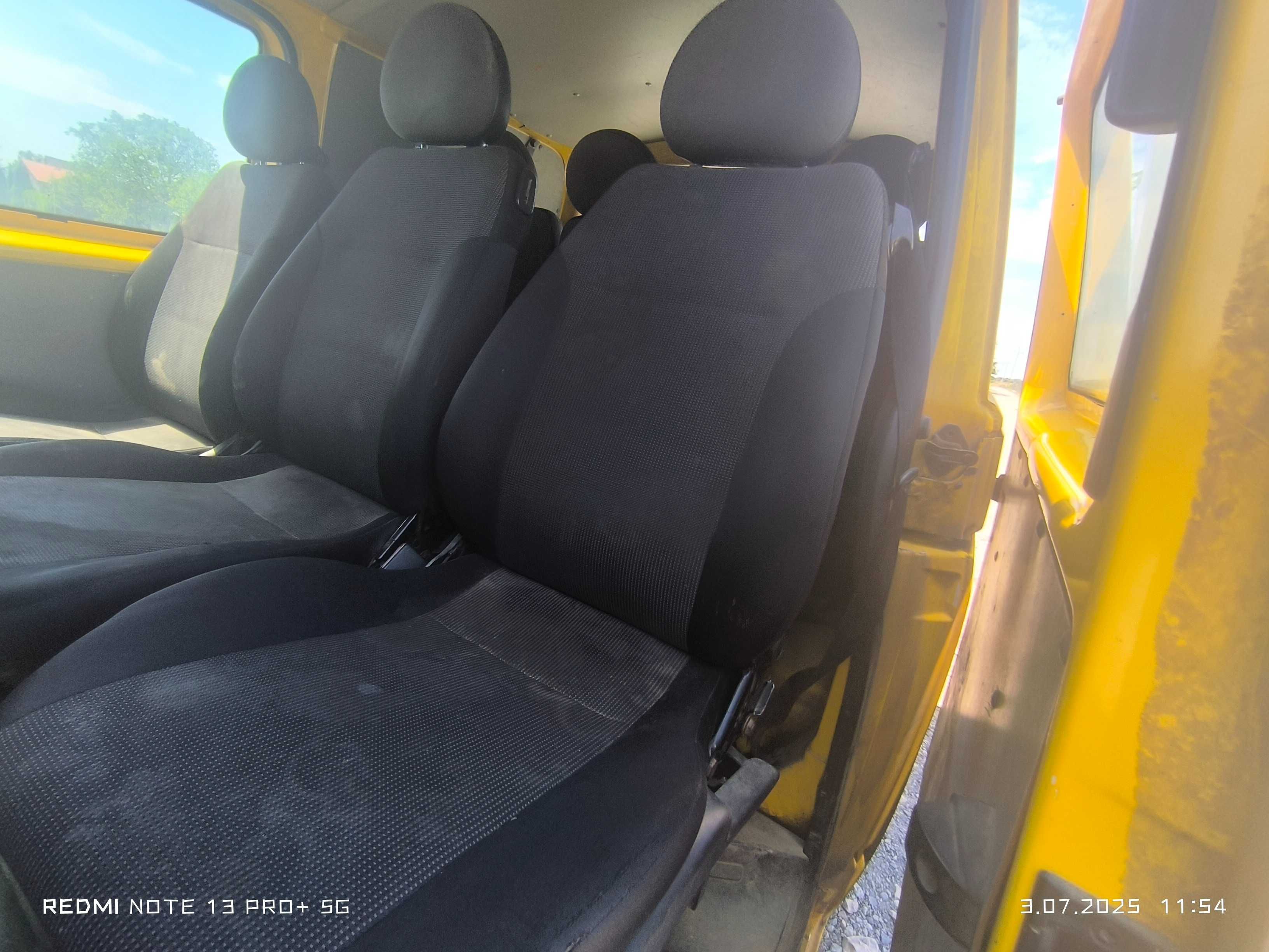 Volkswagen t5 1,tdi brygadówka 9 osób
