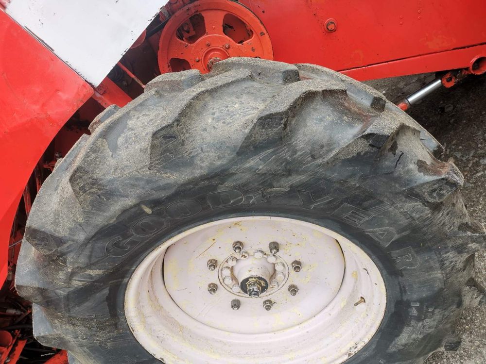 Продаю DEUTZ FAHR M88S комбайн