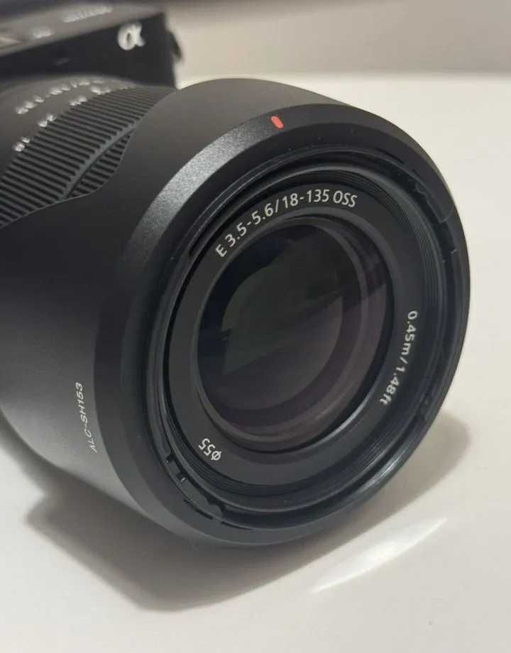 Sony A6700 + 18-135
