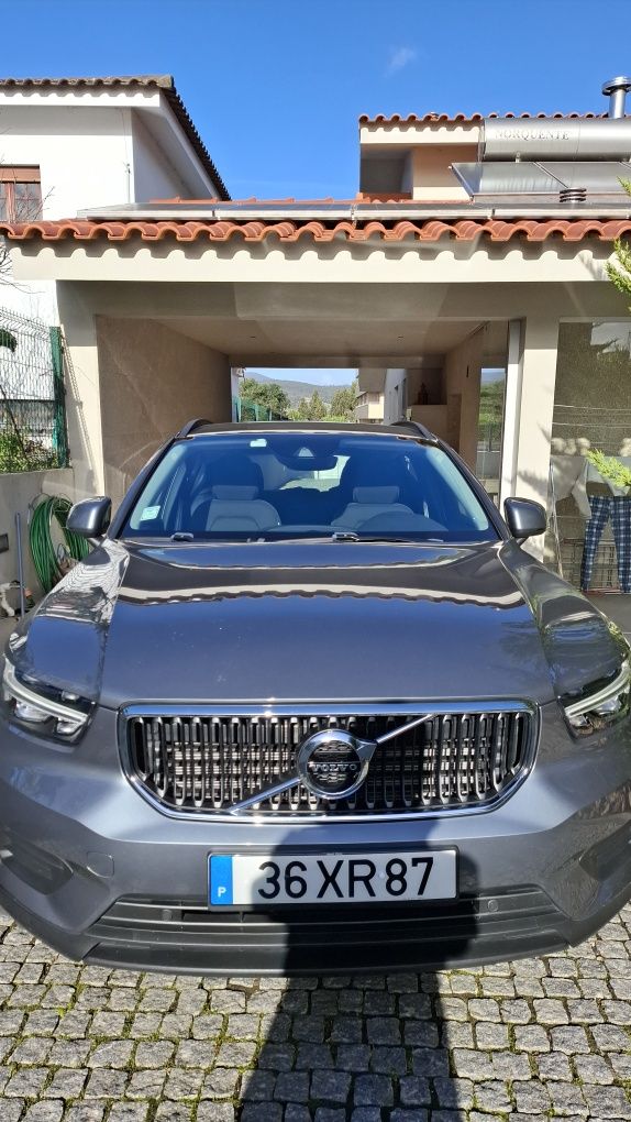 VOLVO XC40 apenas com 38.700km