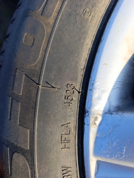 Koła VW T5 T6 FELGI ALUMINIOWE ALUSY 5x120 opony zima2023r. 215/65/16C