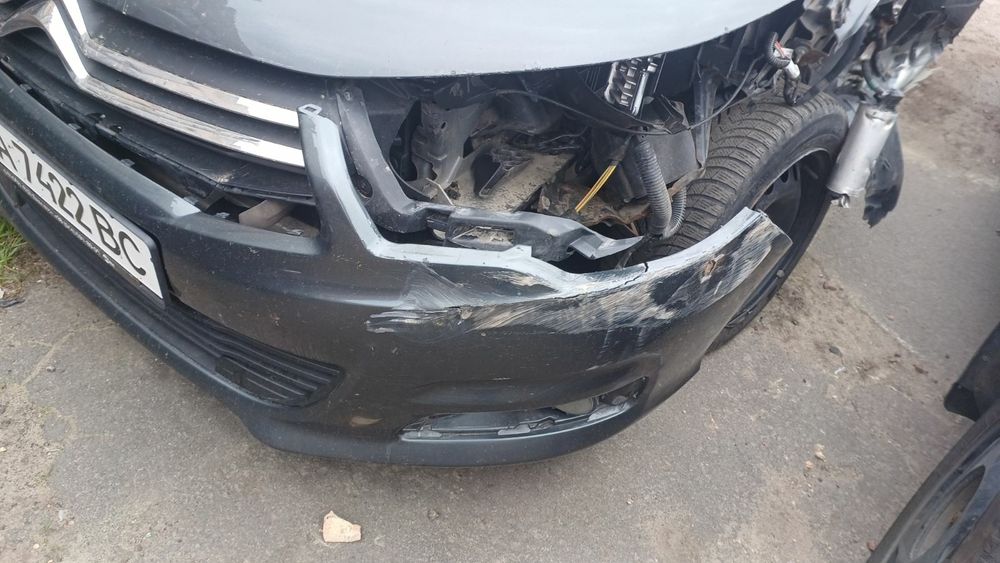 Бампер передний заданий  ситроен ц4  CITROEN C4 B7