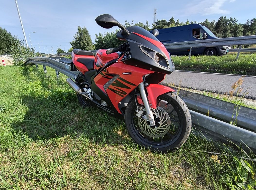 Rieju RS 125 4T RS2 Matrix kat B A1 silnik Yamaha YBR Aprilia Cagiva