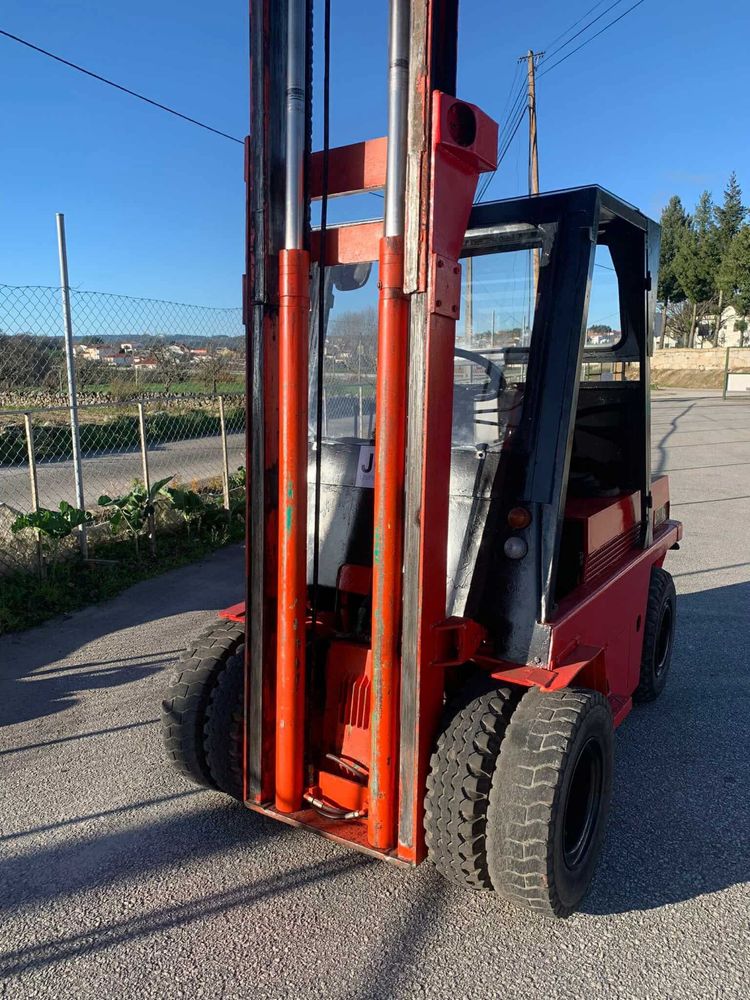 Empilhador 1,5 Ton Diesel