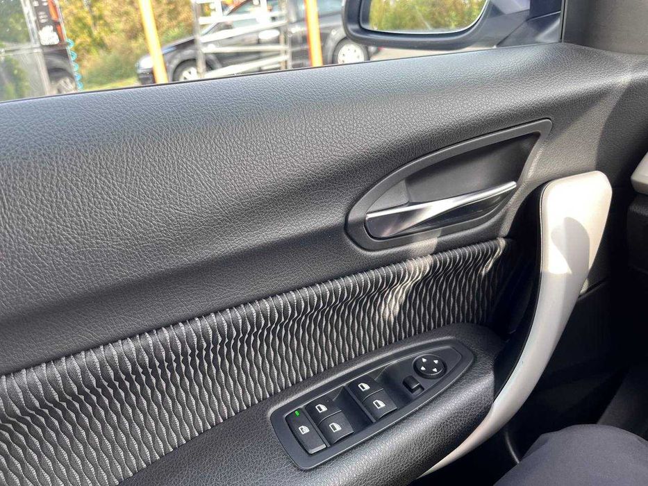 Продам BMW 118і F20