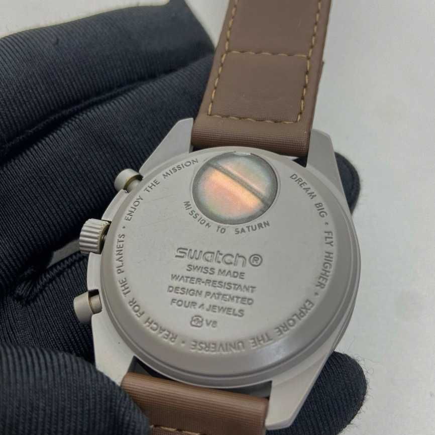 Saturn Chrono - precyzyjny zegarek z kosmicznym akcentem!