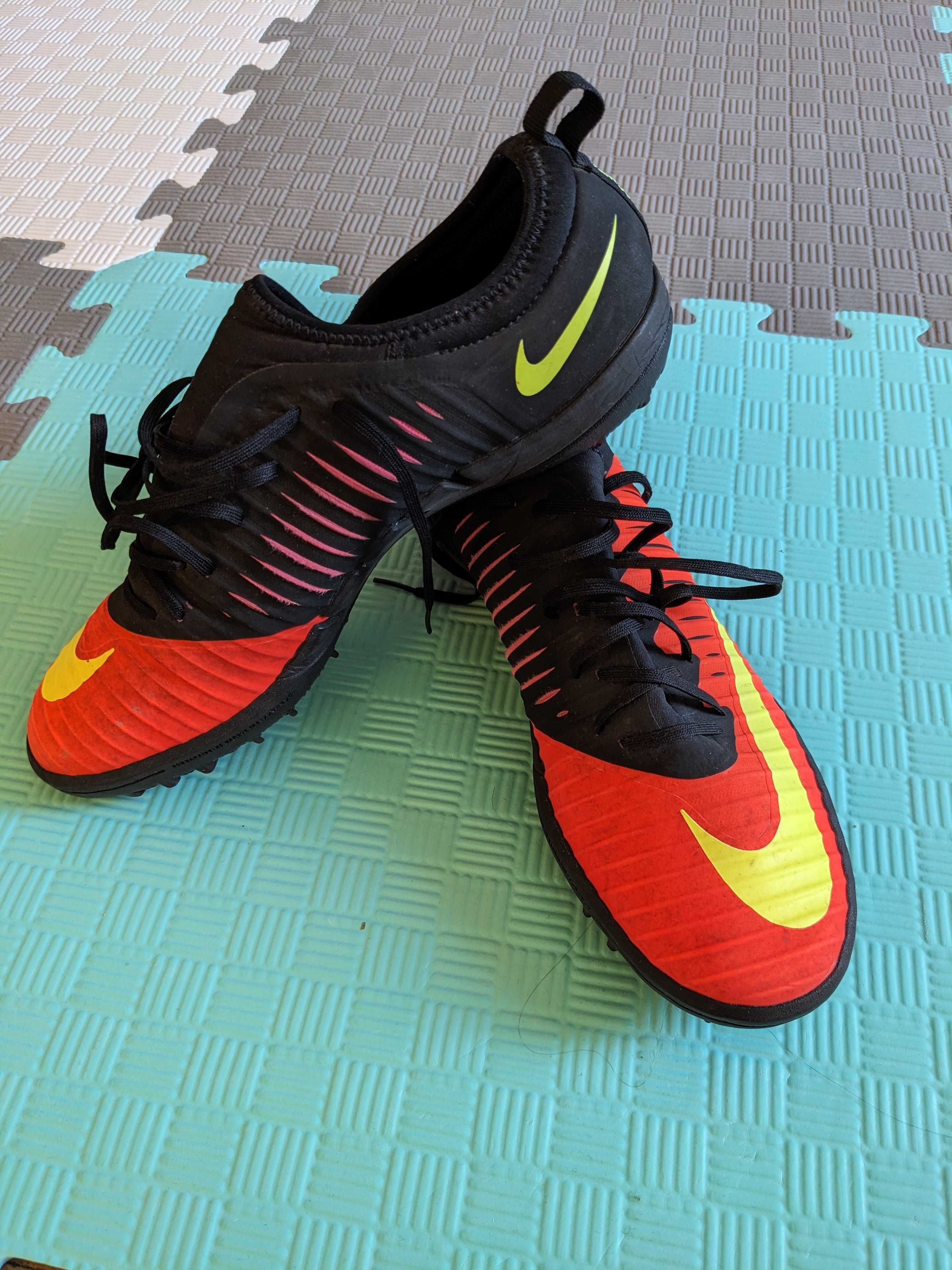 Nike MercurialX Finale II TF US 10.5