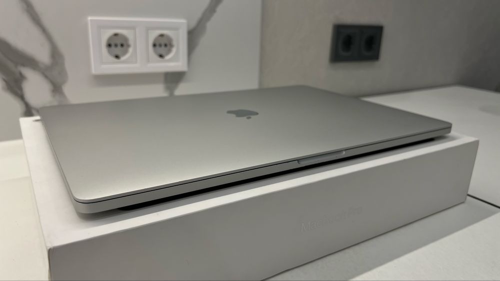 Apple Macbook Pro 16” 2019 512Gb