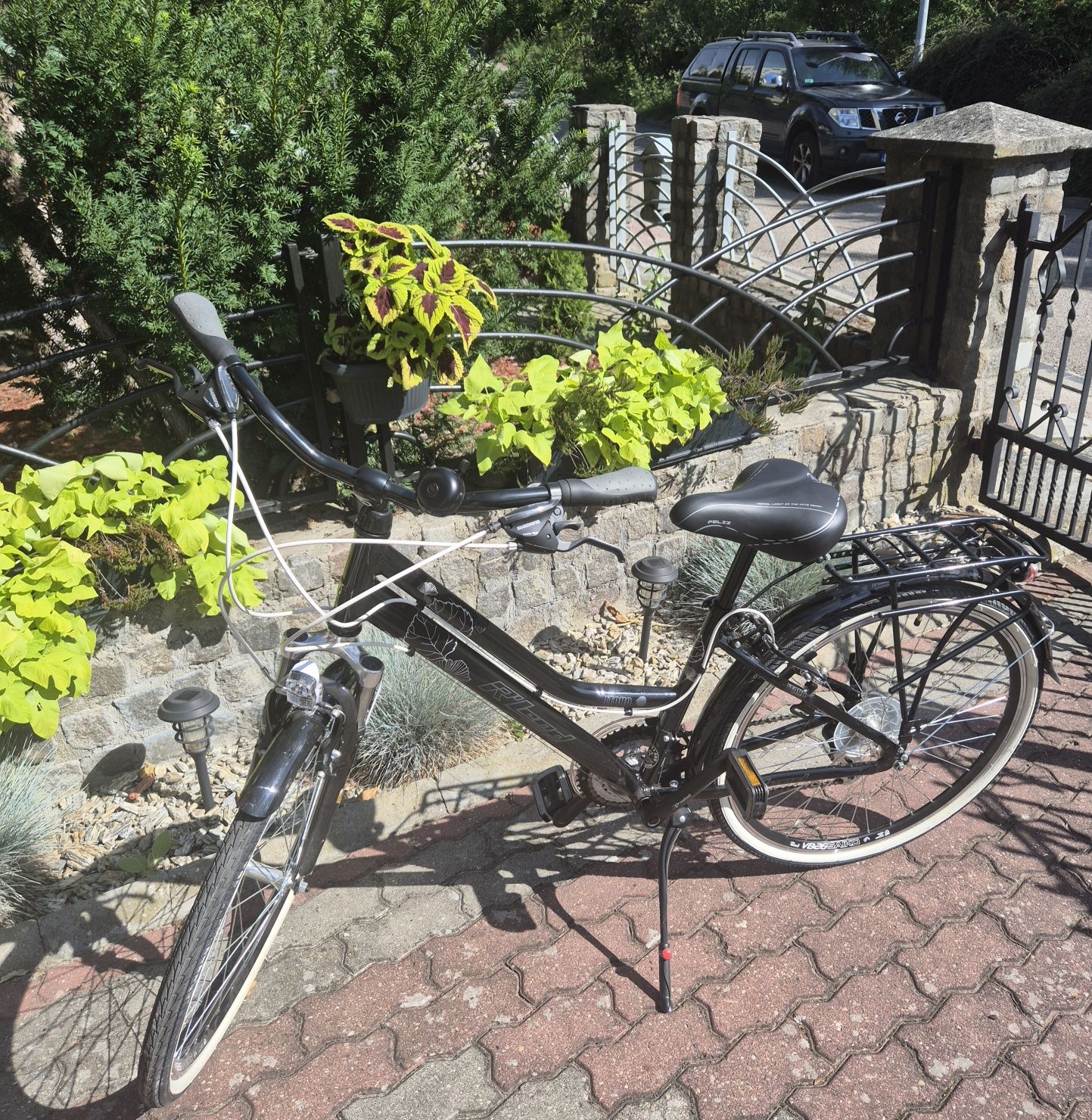 Damski rower miejski Rland Itaka 26 21V 17'' Czarny