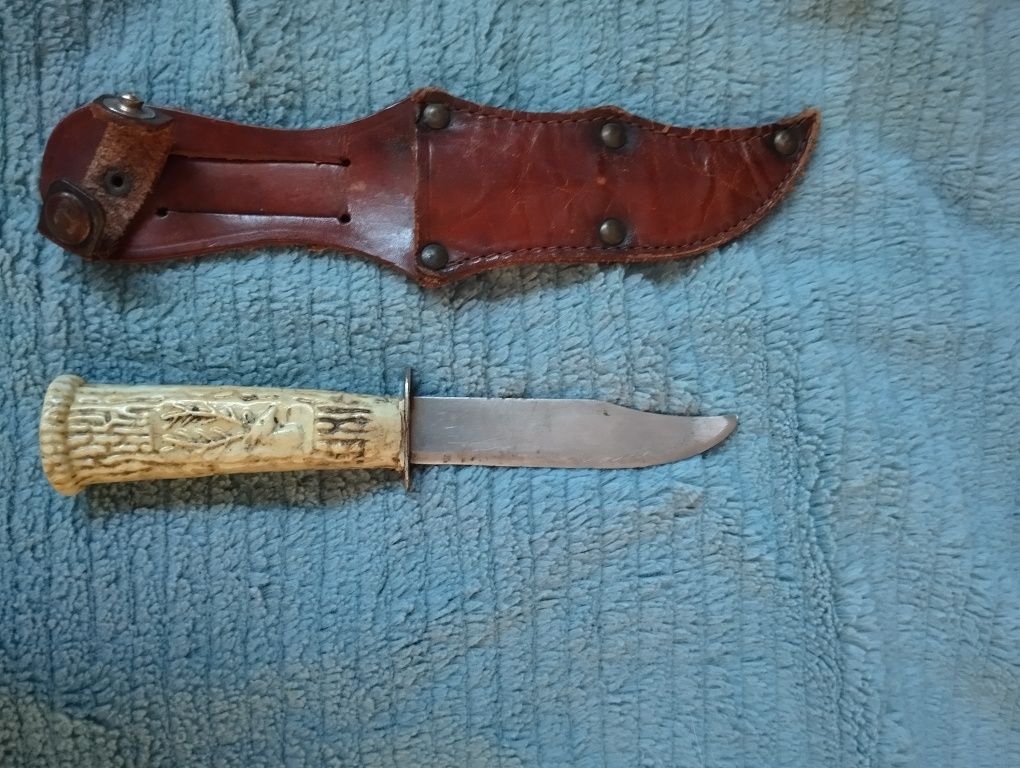 Stary nóż myśliwski harcerski