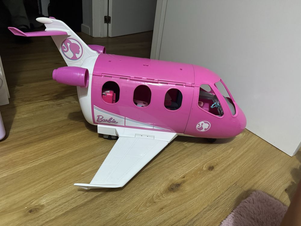 Aviao da Barbie com acessorios