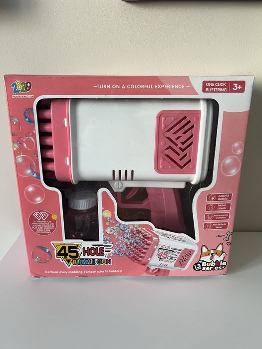 іграшки, Веселий автобус, морський бій, пазли, вежа, лікарня