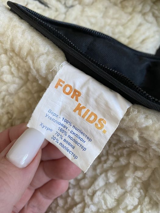 Зимовий конверт на натуральній овчині і рукавички фірми For kids