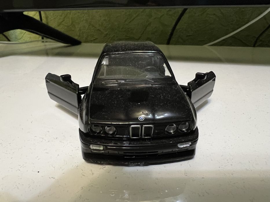 Машинка bmw m3 e30