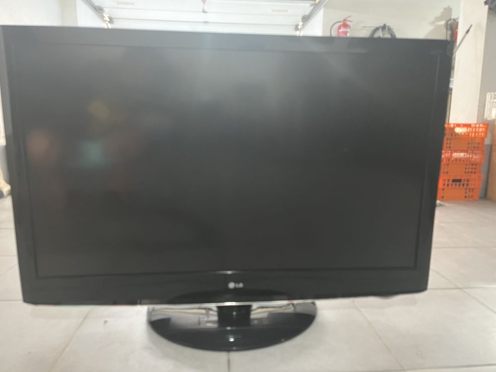 Tv Lg 119cm lcd impecavel