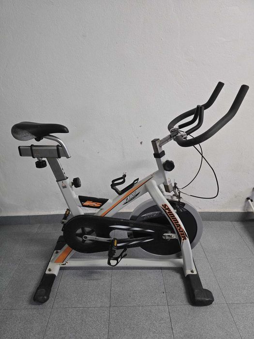 Bicicleta cycling/spinning
