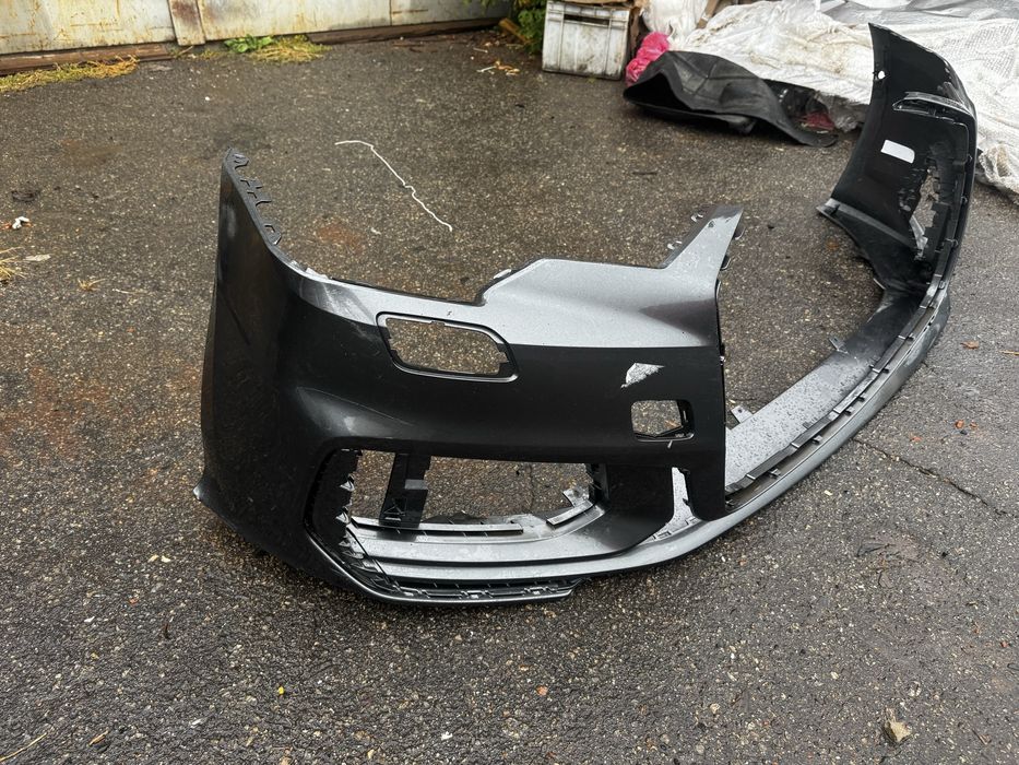 Бампер передний Audi A6 C8 S Line