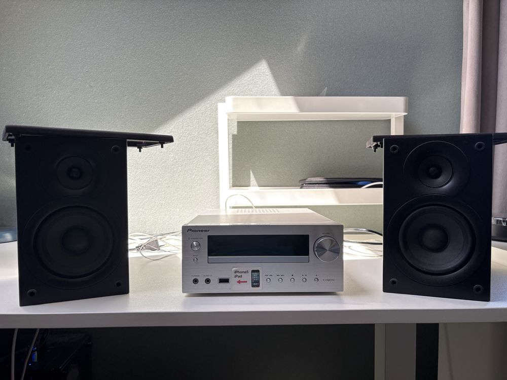 Wieza Pioneer X-HM31V-S NIE brak podstawki na telefon