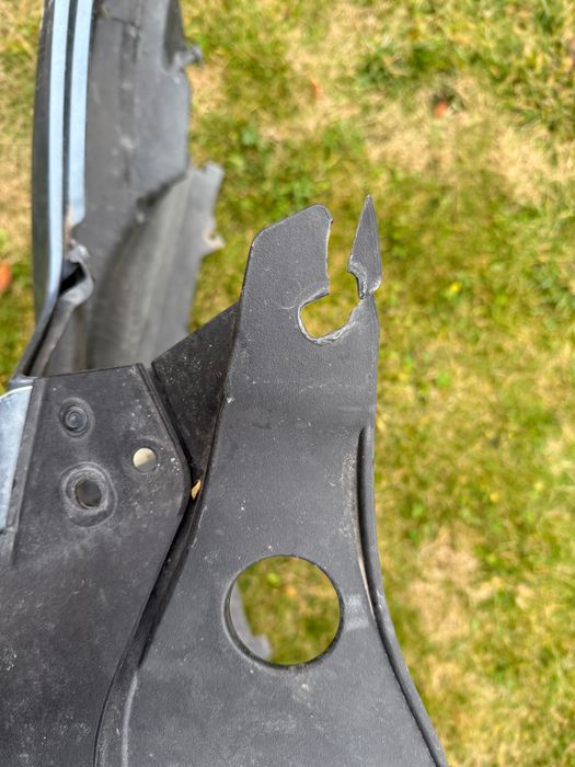 Передній бампер / решітка радіатора бампера Mazda CX-5 2012 - 2015