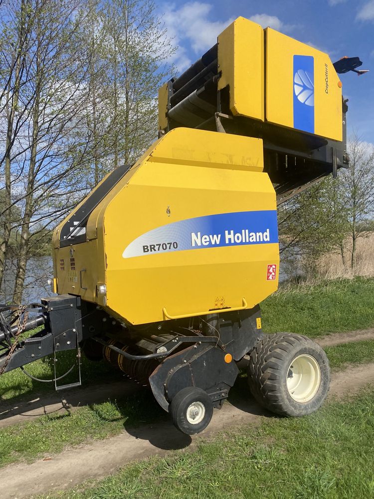 Prasa Rolująca NEW HOLLAND BR 7070 SIATKA . Rotor NOŻE . Sprowadzona