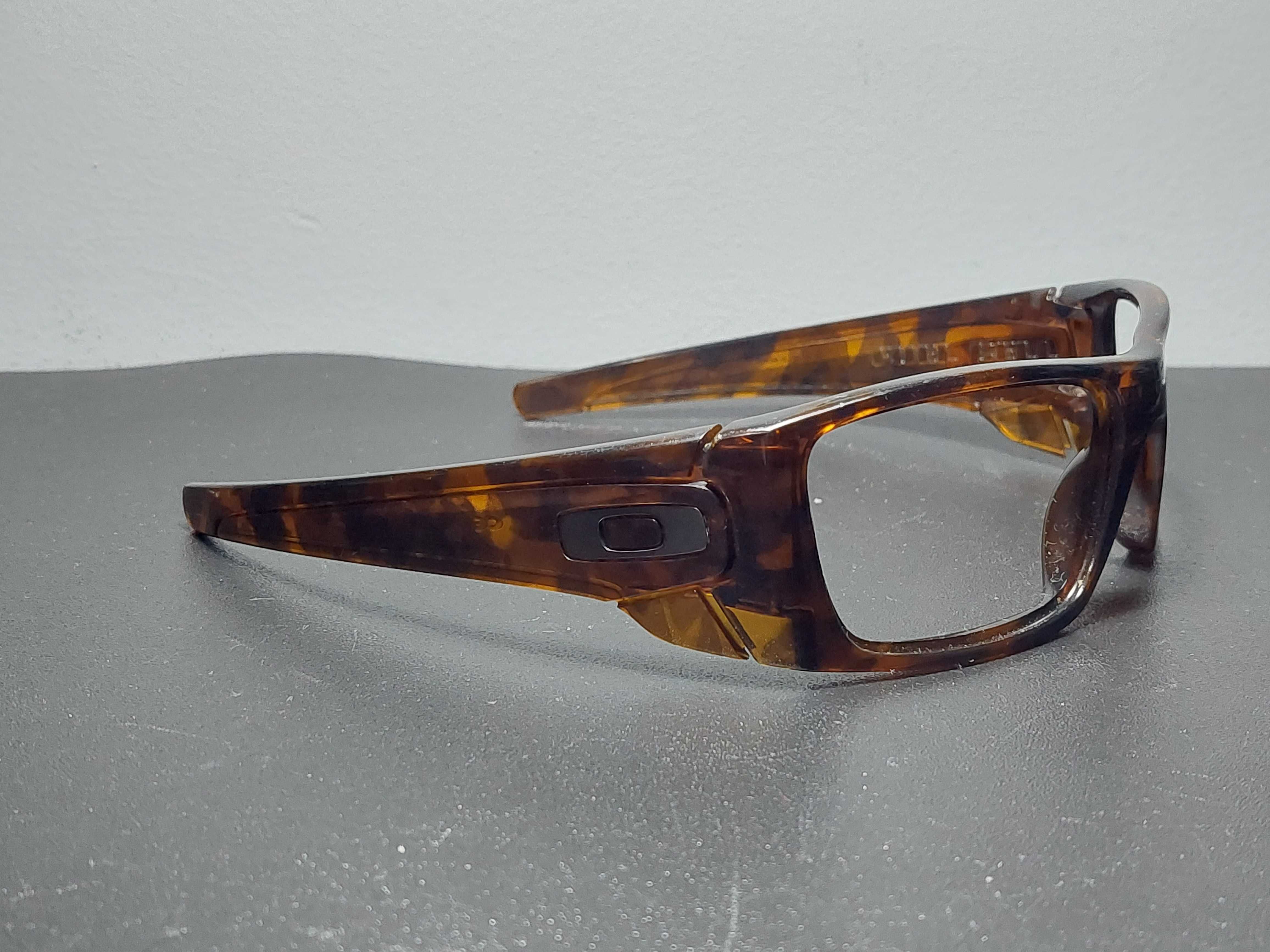 Armação Oakley Fuel Cell Original. (Casca de Tartaruga.) Ótimo estado