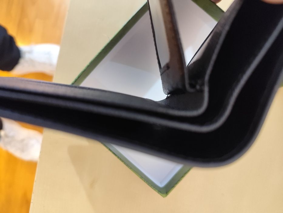 Carteira Gucci abelha negra