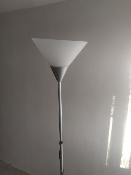 Stojąca lampa nocna