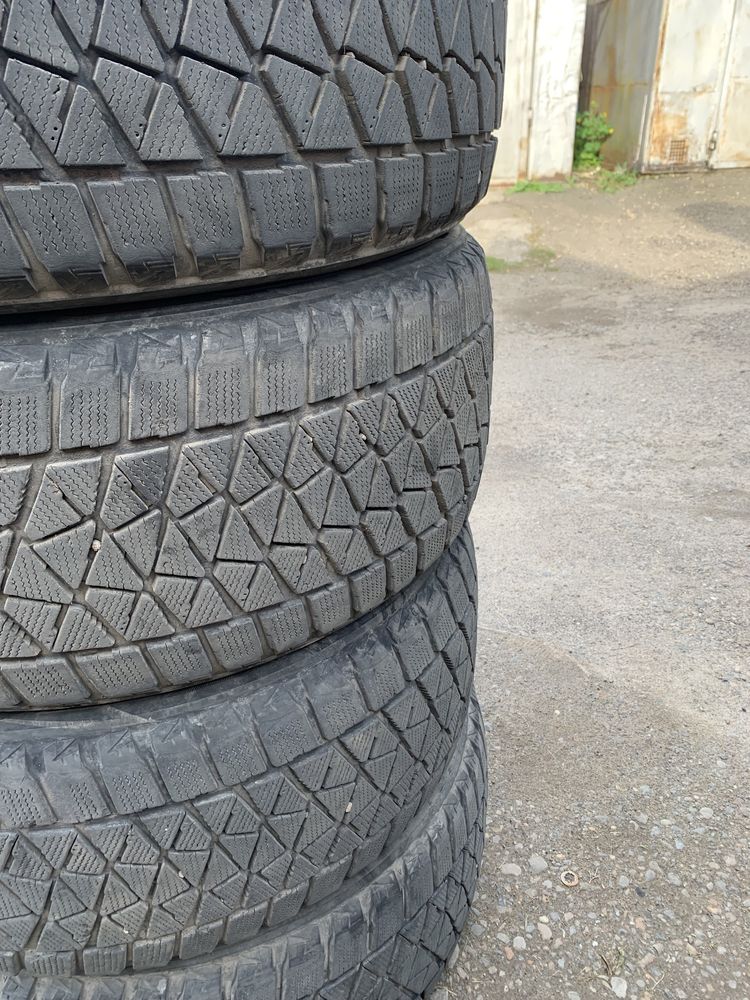 Резина зимняя Bridgestone Blizzak DMV2 265/50 R19